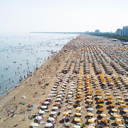 Villaggio Giove Lignano Sabbiadoro Zewnętrze zdjęcie